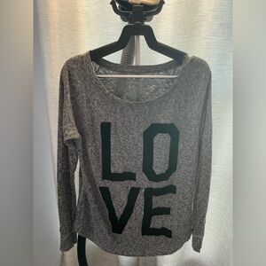 VALENTINES DAY American Eagle Outfitters Gray 'LOVE' Sweatshirt